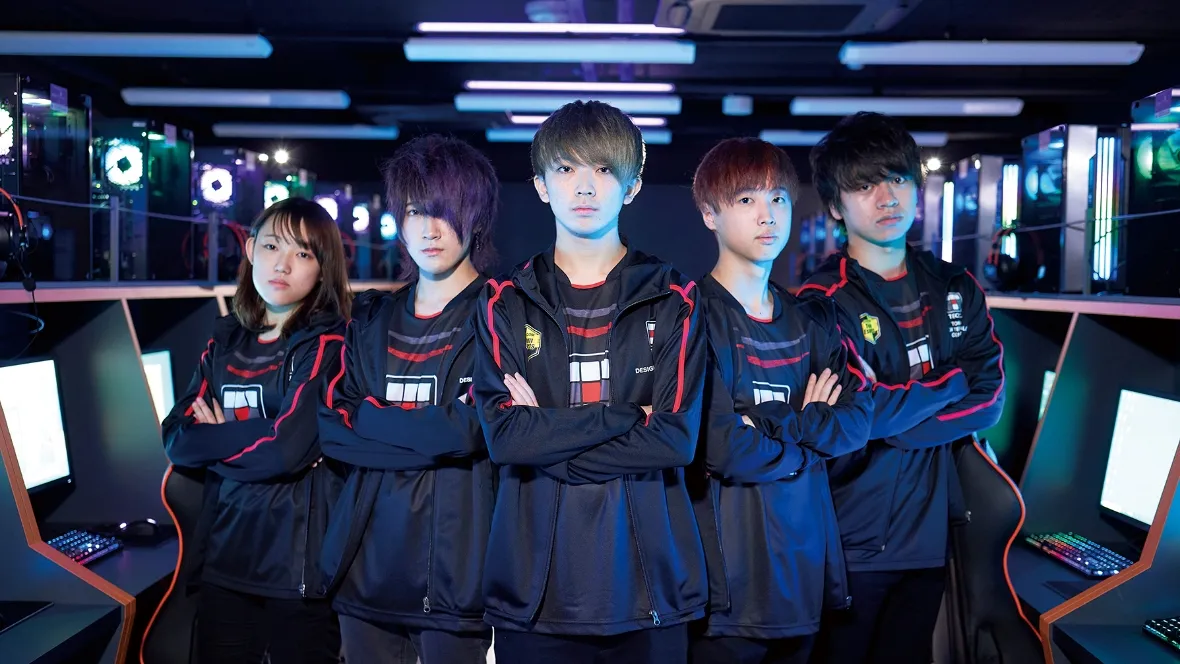 Professional esports Gamer Course