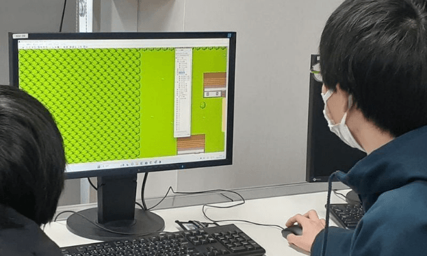 オリジナルのゲームを作成中です